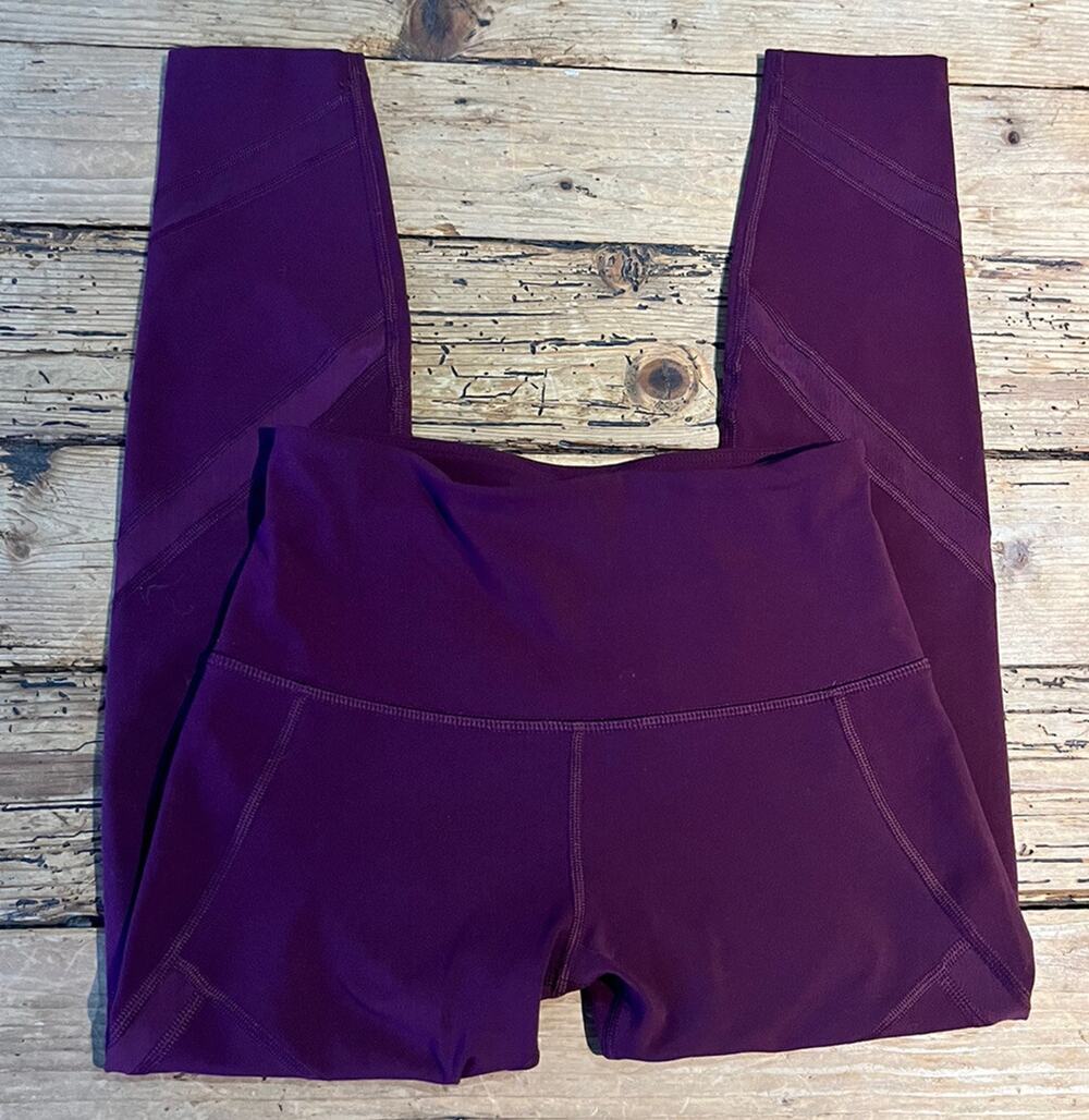 Lorna Jane Womens Size XS Burgundy Cropped Leggings